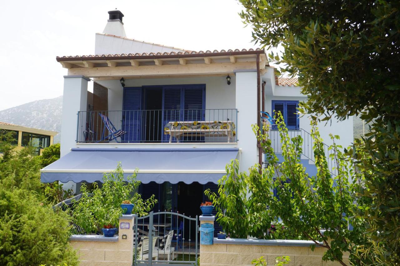 Casa Azzurra Appartement Cala Gonone Buitenkant foto